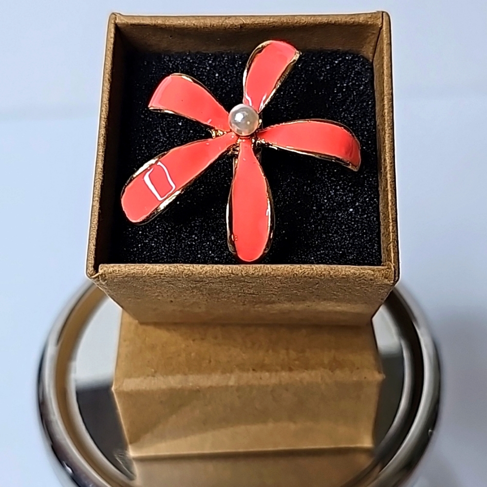 Large Flowered Custom Peach Ring W/Center Pearl & Gold Adj. Band OS